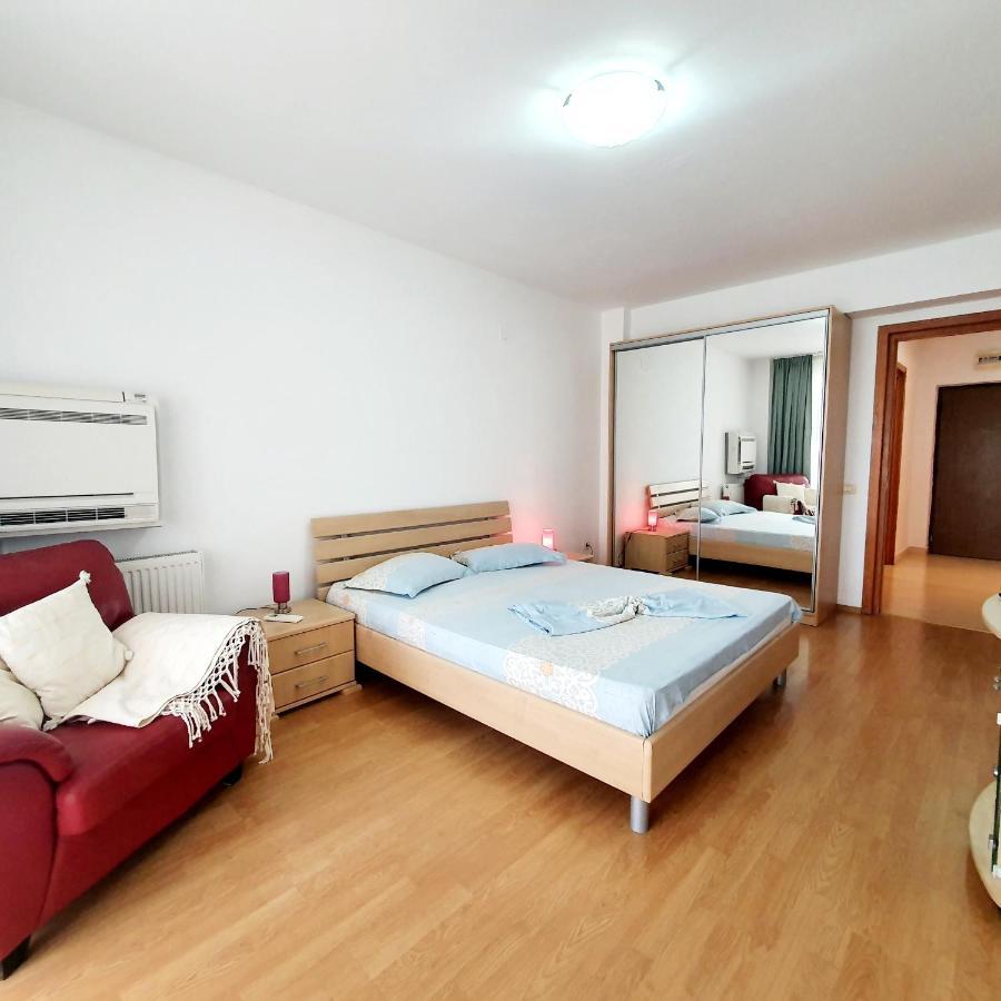 Summer Lake Apartment Mamaia Exterior photo