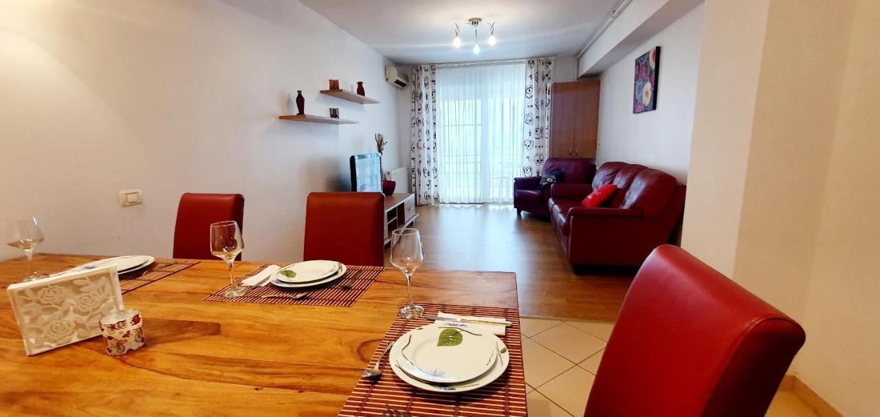 Summer Lake Apartment Mamaia Exterior photo